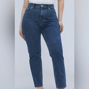 Everlane Curvy Cheeky Straight Jean
